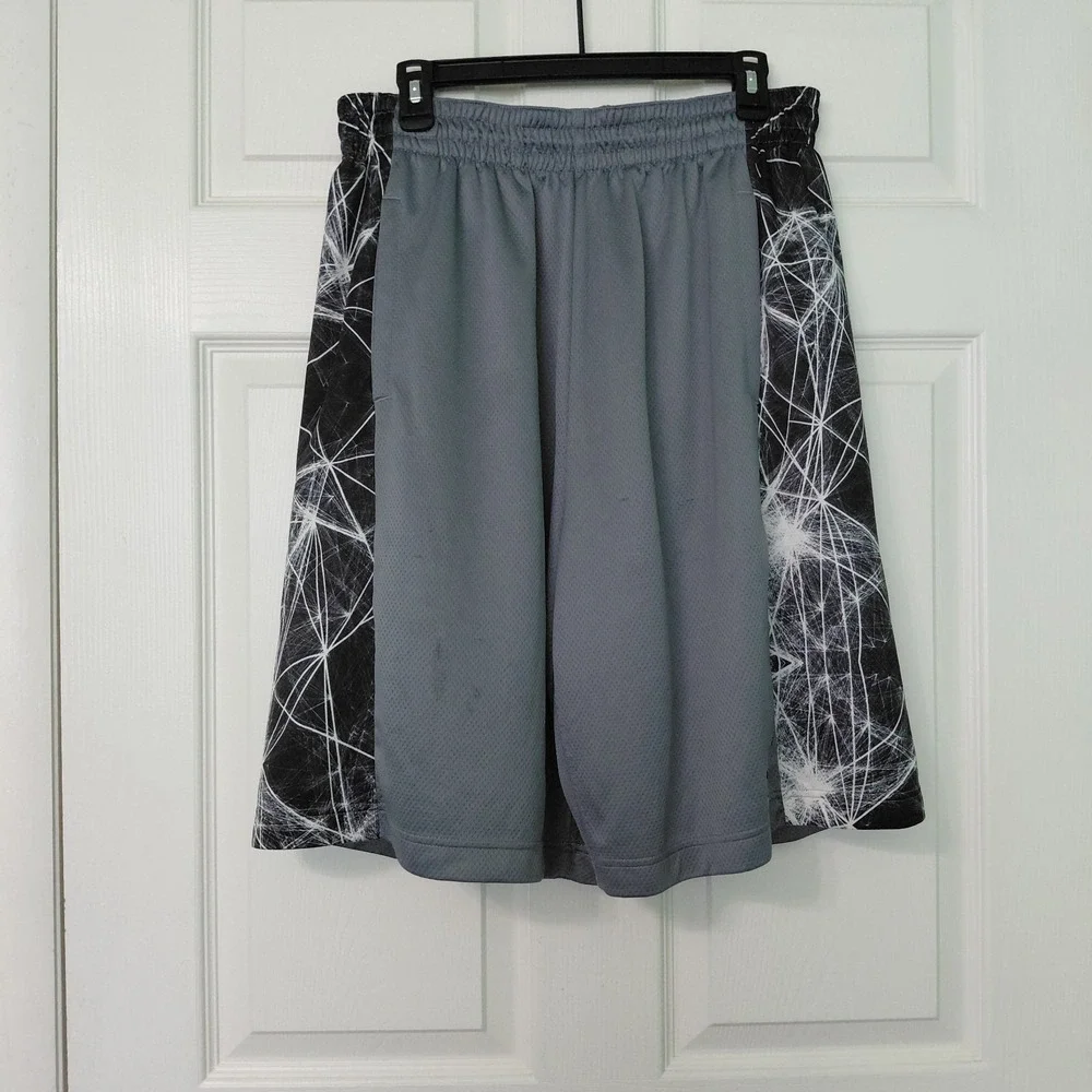 Jordan Shorts Mens 2XLarge Gray Black Graphic Athletic Basketball DriFit